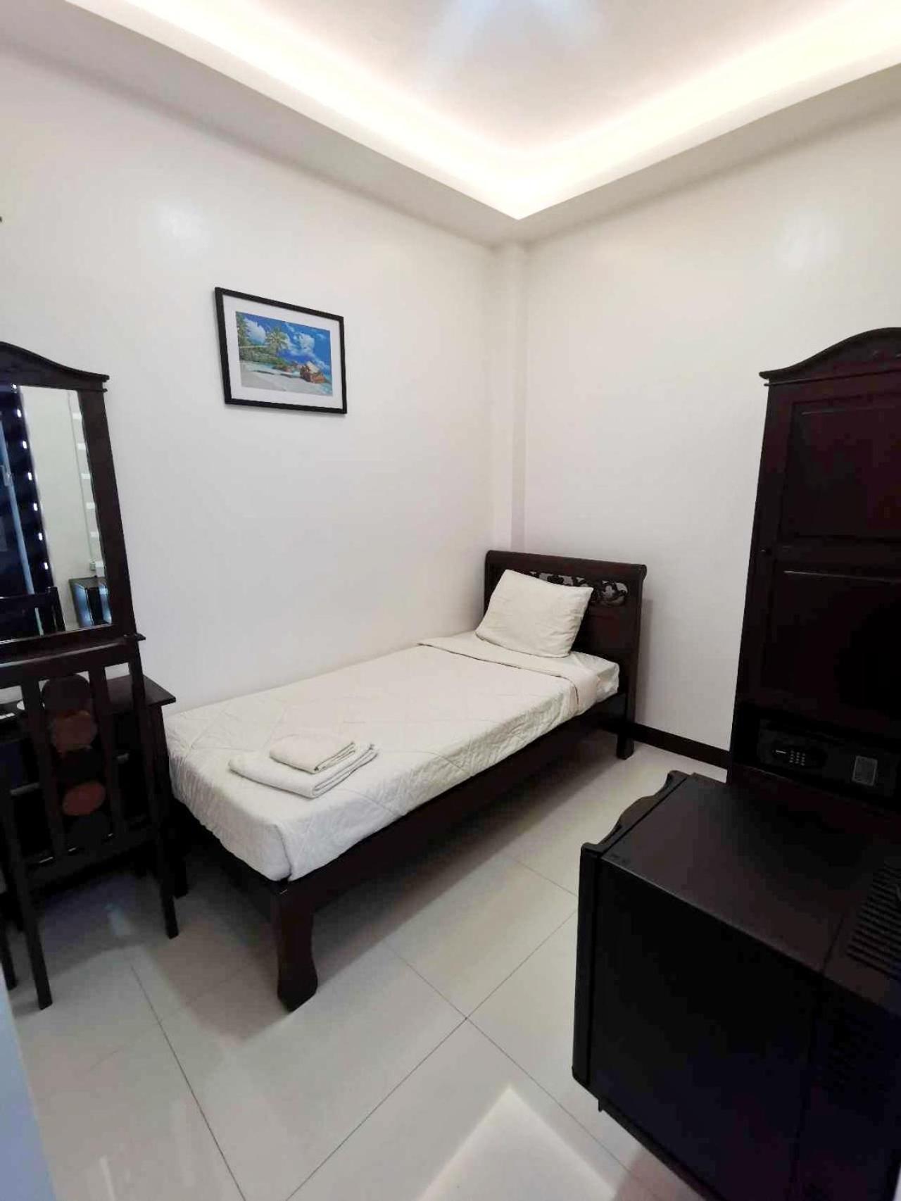 MJ Pension House Talisay  Bagian luar foto